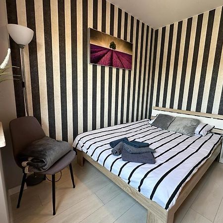 Premium Centrum 900M Targi Kielce 4 Km Екстер'єр фото