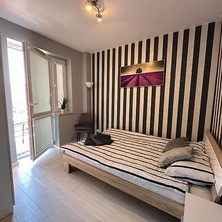 Premium Centrum 900M Targi Kielce 4 Km Екстер'єр фото