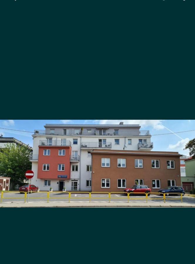 Premium Centrum 900M Targi Kielce 4 Km Екстер'єр фото