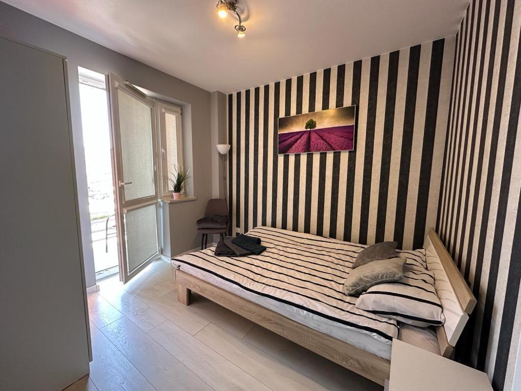 Premium Centrum 900M Targi Kielce 4 Km Екстер'єр фото